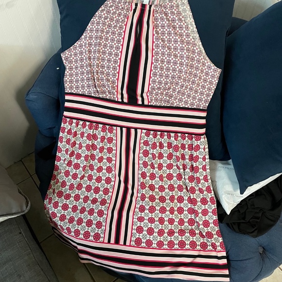 Plus size casual dress - Picture 3 of 5